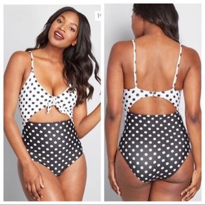 Modcloth The Sienna Black and White Polka Dot One Piece Swimsuit Size Small